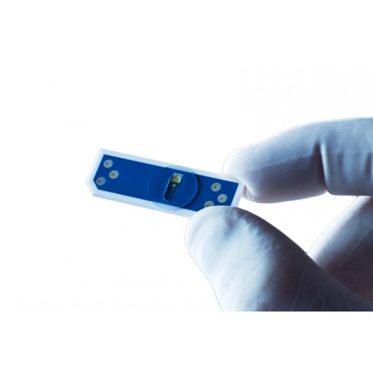 Capteur à puce lactate installé sur un analyseur Biosen C-Line